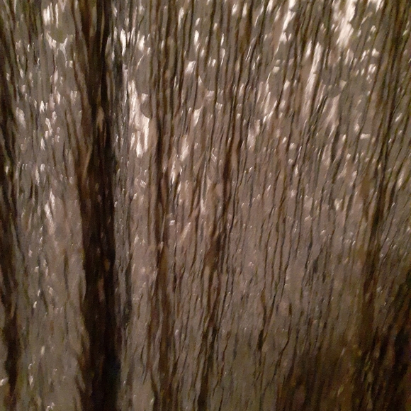 Womens shiny & crinkly black blouse short sleeve - Picture 3 of 4